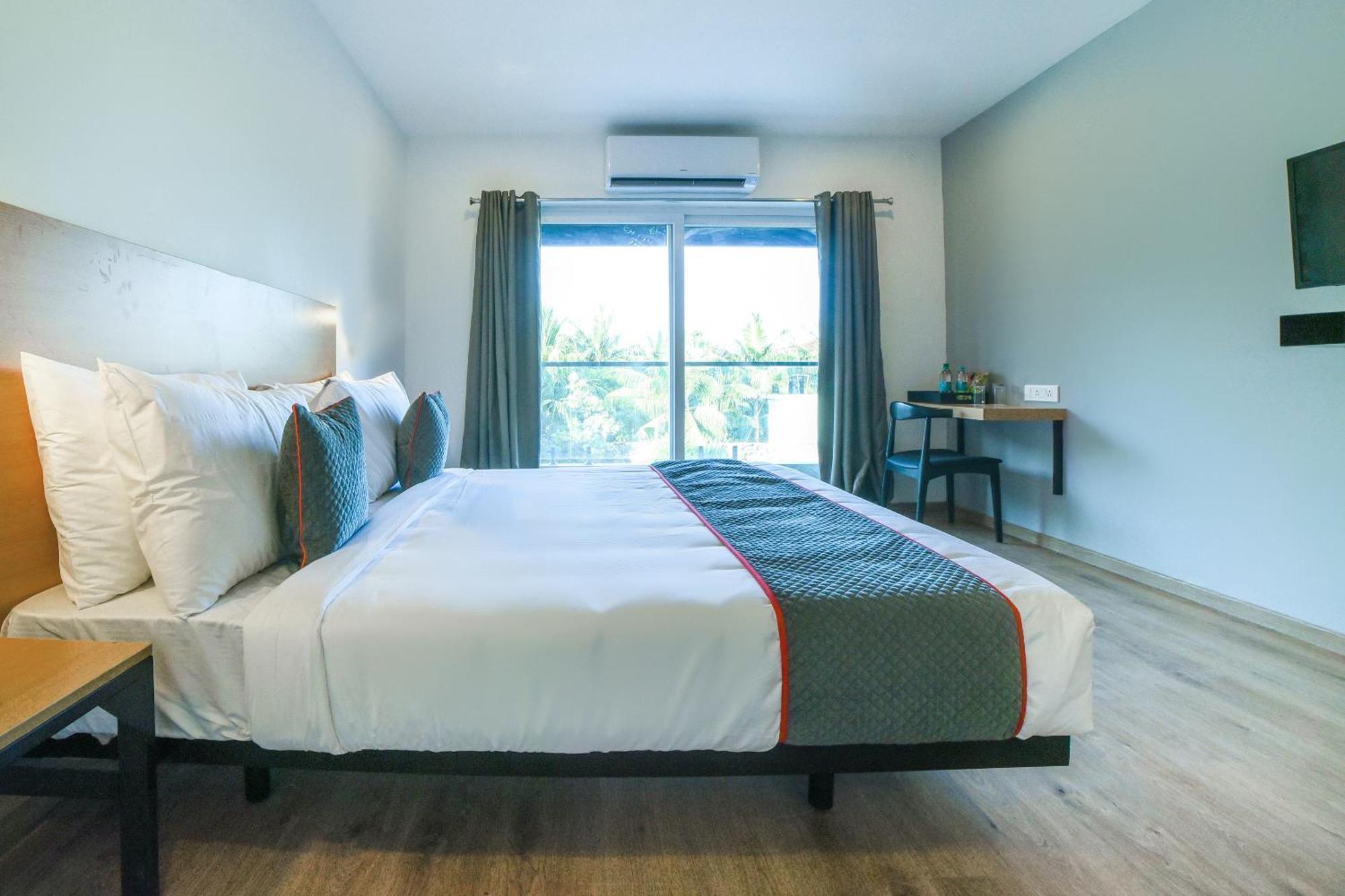 Townhouse 211 Laguna Ecr Near Juhu Beach Chennai Bagian luar foto