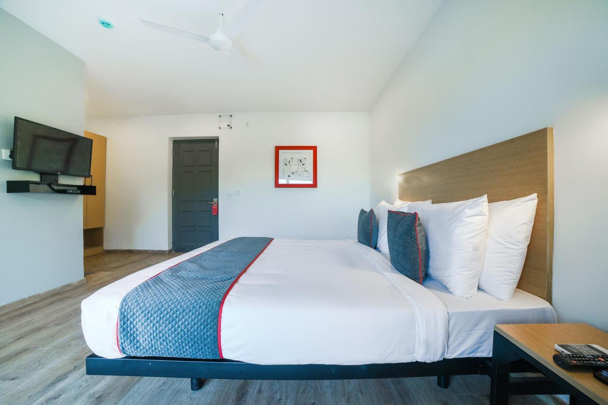 Townhouse 211 Laguna Ecr Near Juhu Beach Chennai Bagian luar foto